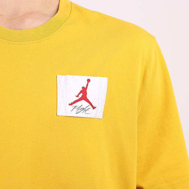 Мужская футболка Jordan Flight Essentials T-Shirt (CZ5059-711)  - цена, описание, фото 2